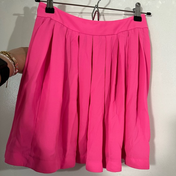 Express hi-low skirt - Picture 5 of 6